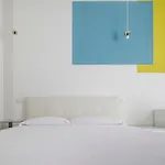 La 4*