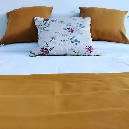 La Bed and Breakfast 4*