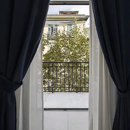 La 3* Naples