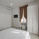 Alojamento de Acomodação e Pequeno-almoço La 4*