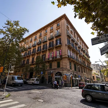 La 4* Nápoles